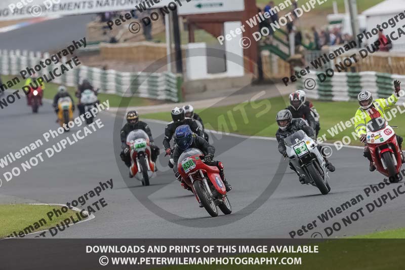 Vintage motorcycle club;eventdigitalimages;mallory park;mallory park trackday photographs;no limits trackdays;peter wileman photography;trackday digital images;trackday photos;vmcc festival 1000 bikes photographs